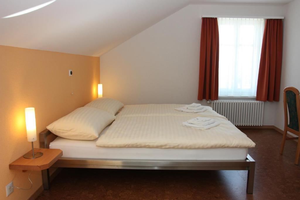 Hotel Speiserestaurant Bahnhof Güttingen Εξωτερικό φωτογραφία