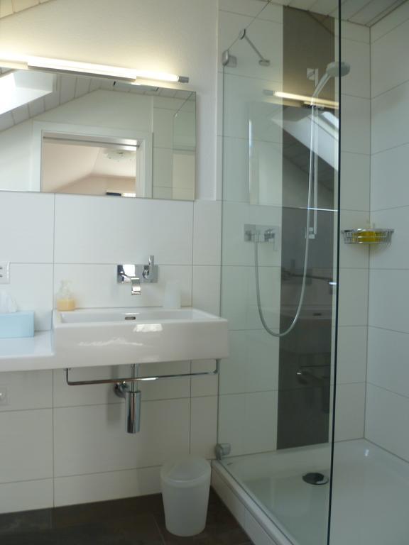Hotel Speiserestaurant Bahnhof Güttingen Δωμάτιο φωτογραφία