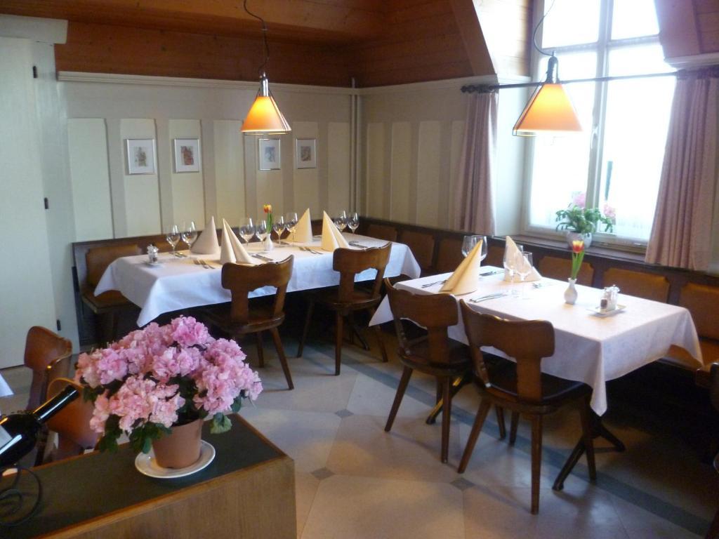 Hotel Speiserestaurant Bahnhof Güttingen Εξωτερικό φωτογραφία