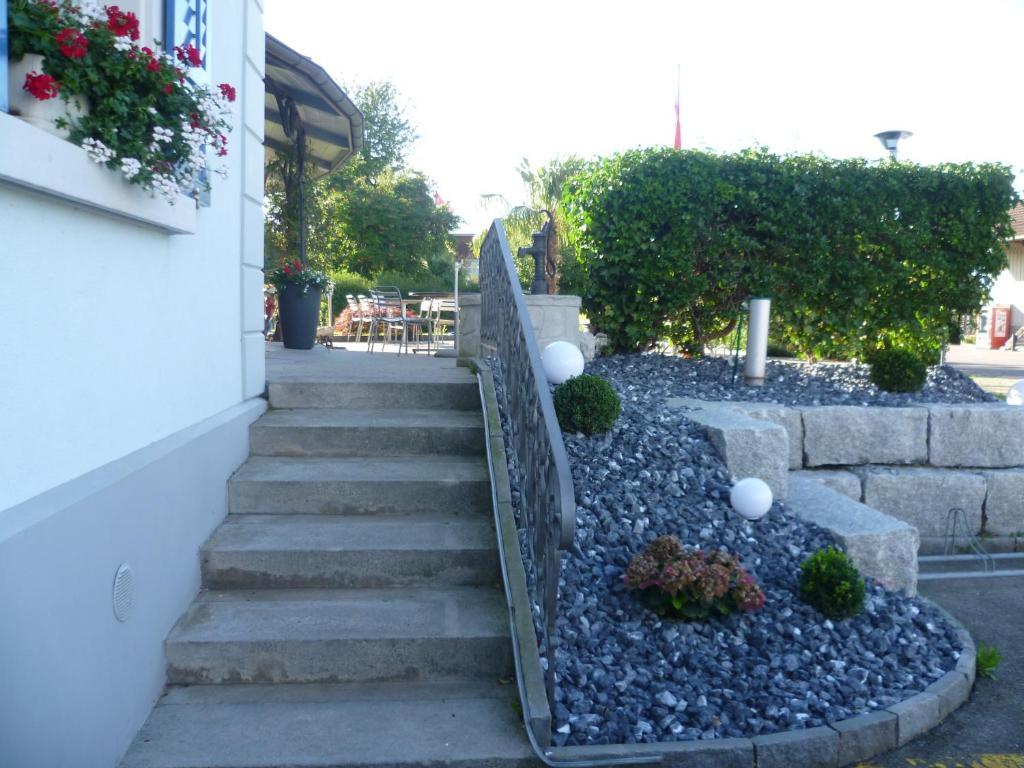 Hotel Speiserestaurant Bahnhof Güttingen Εξωτερικό φωτογραφία