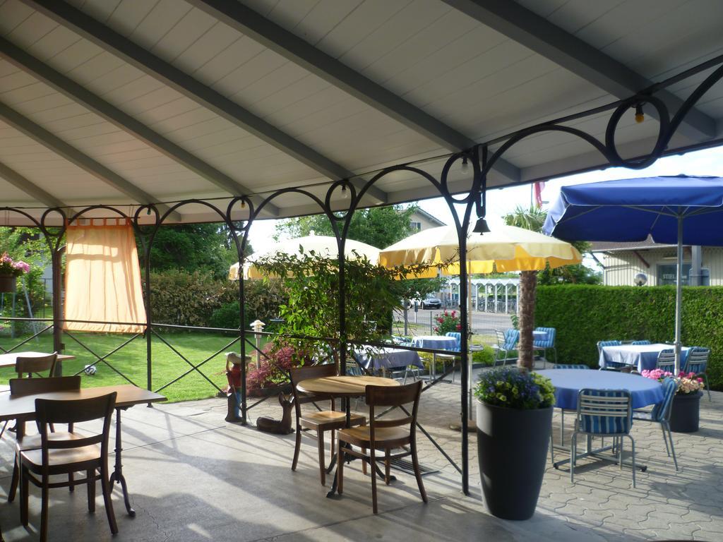 Hotel Speiserestaurant Bahnhof Güttingen Εξωτερικό φωτογραφία